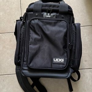 UDG PRODUCER/DJ BAG